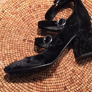 Indigo Rd. Black Velvet Shoes